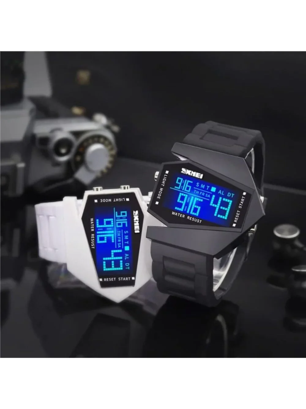 Men's Digital Military Sports Watch - Waterproof LED Airplane Design, Stylish
